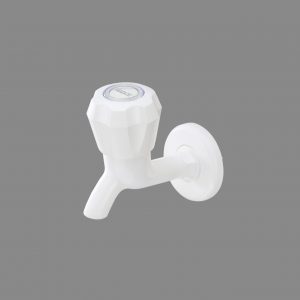 Short-body-bib-tap-01